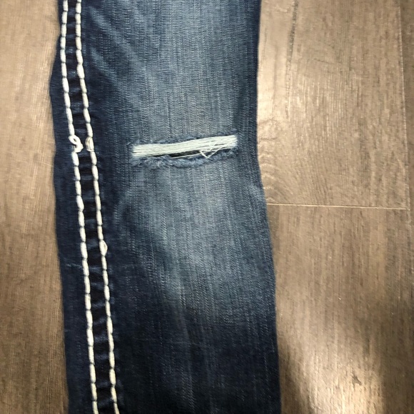 TRUE RELIGION HAND PICKED SKINNY RIPPED WOMENS JEANS - Picture 9 of 12